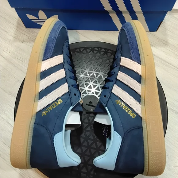 NEW Adidas Womens Handball Spezial Navy Blue Pink Stripes Baby Blue Shoes SZ 9 - Picture 7 of 14